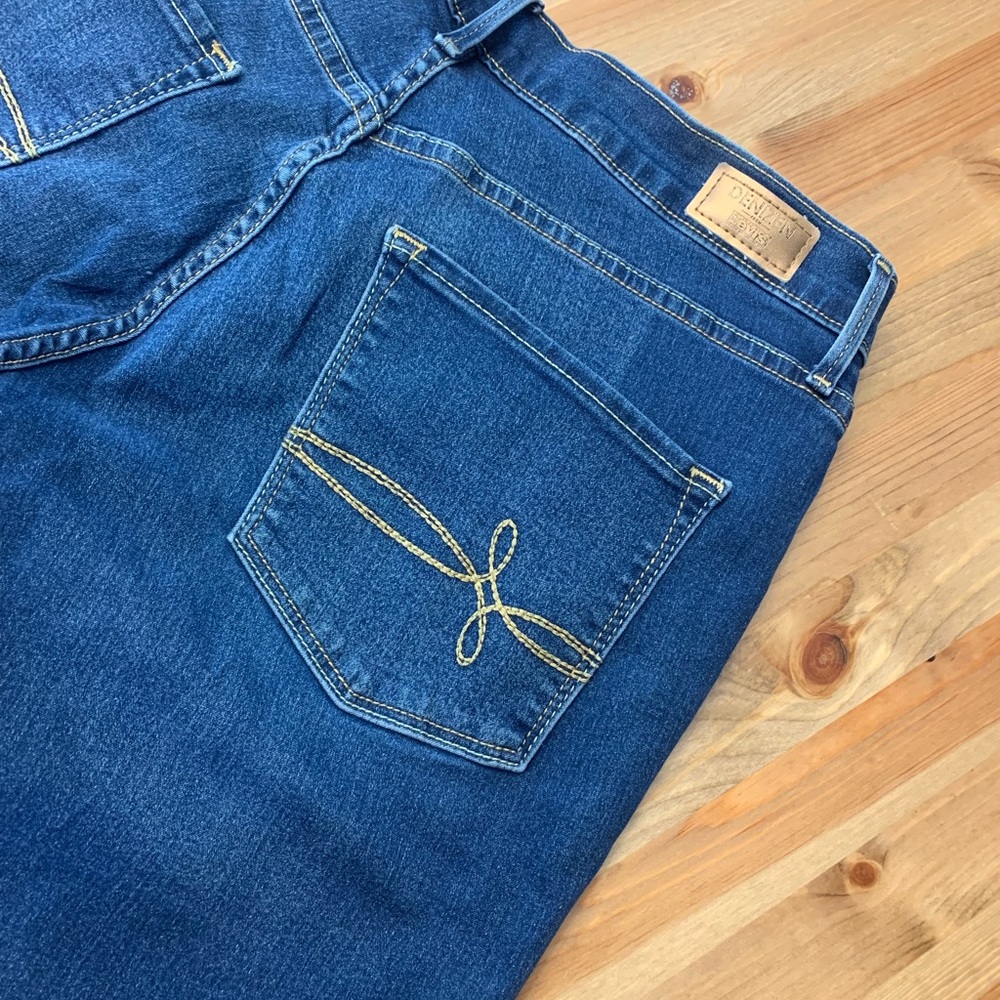 Levi’s curvy skinny jean
